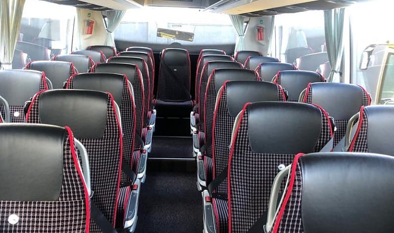 France: Coach booking in Bourgogne-Franche-Comté in Bourgogne-Franche-Comté and Besançon